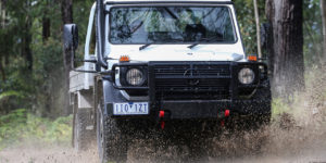 2017-mercedes-benz-g300-cdi-australia-10
