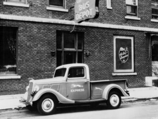 100 de ani de pick-up-uri Ford