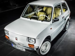 Fiat 126p Tom Hanks by Carlex